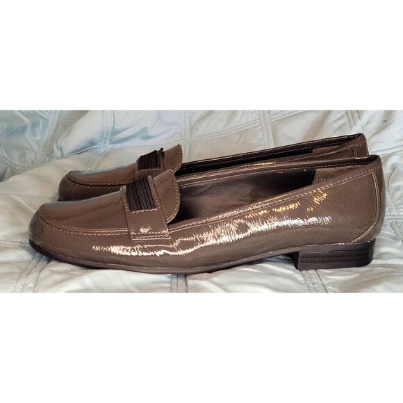 Studio Works Yale Gray Patent Loafer Women's 7.5M Shoes Flat Heel Business Woman - Picture 5 of 8